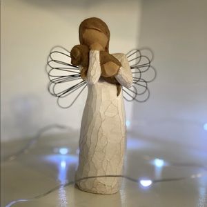 Willow Tree Figurine Angel of Friendship